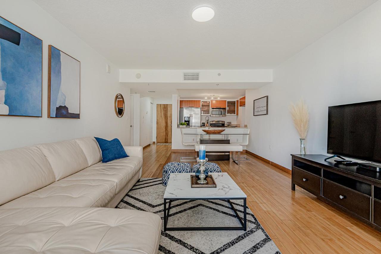 Lovely Condo With City & Ocean Views. Sleep Up To 6 People! Μαϊάμι Εξωτερικό φωτογραφία